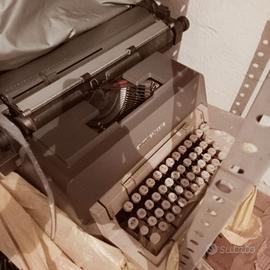 Macchina per scrivere anni 80