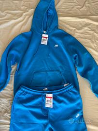 Tuta azzurra nike