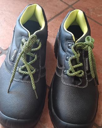 scarpe antifortunistica