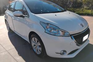 PEUGEOT 208 1.2 ANNO 2014 GARANZIA 12 MESI