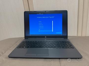 PC portatile HP G8 15.6” - 8GB RAM SDD 256GB