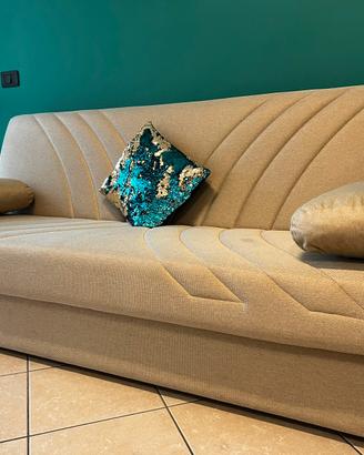 Divanoletto con contenitore e cuscini beige