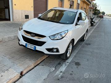 HYUNDAI X35