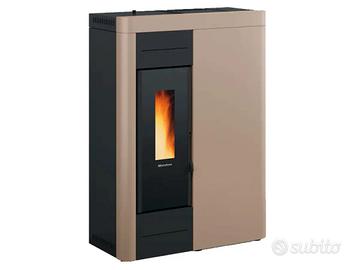Termostufa a pellet ermetica slim VIRNA IDRO