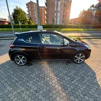 2013 Peugeot 208 XY
