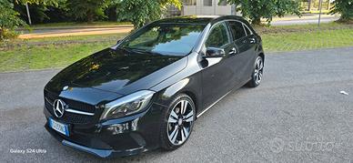 MERCEDES A200 4MATIC