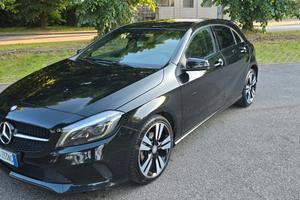 MERCEDES A200 4MATIC