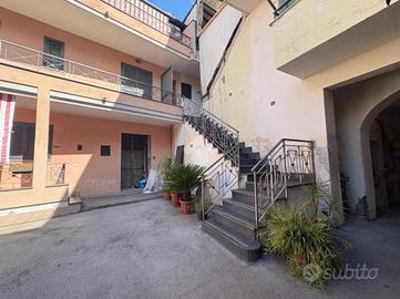 3 LOCALI A MARANO DI NAPOLI