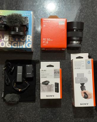 Sony ZV-E10 Kit Vlog Camera con obiettivo 16-50mm