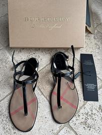 Sandali marca Burberry tg. 39
