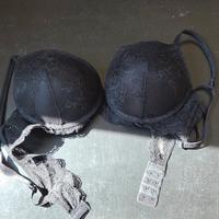 Reggiseno pizzo nero 4B