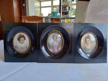 Set 3 quadretti ovali stile antico