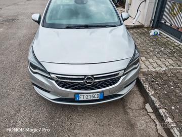  Opel Astra station wagon in buone condizioni