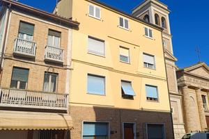 MACERATA APPARTAMENTO USO UFFICIO