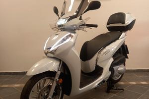 Honda SH 300 I Pari al nuovo