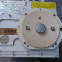 scheda ettronica completa di guscio