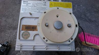 scheda ettronica completa di guscio