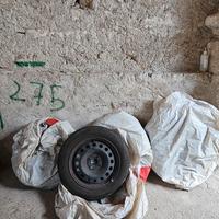 Cerchi montati con estive 185/60 r15