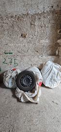 Cerchi montati con estive 185/60 r15
