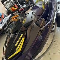 Moto d'acqua seadoo