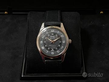 HMT PILOT automatico carica manuale nero