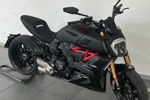 Volvo v60 diavel1260s