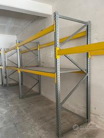 Lotto 50 scaffali industriali