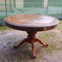 Tavolo rotondo mobile antico
