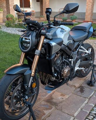 Honda CB 650 R E-Clutch