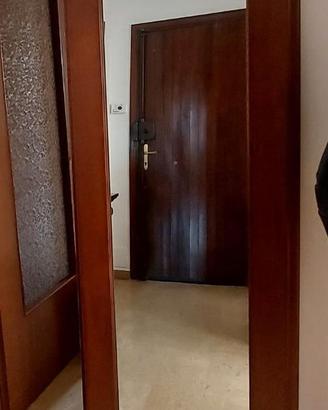 specchio a porta.