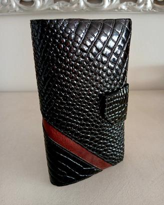 PORTAFOGLIO IN PELLE 