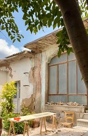 Casa da demolire o ristrutturare