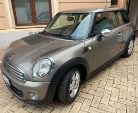 Mini Cooper One Neo patentati