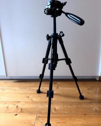 mini treppiede da viaggio occupa solo 31 cm!