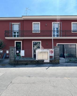 MONOLOCALE A FONTEVIVO
