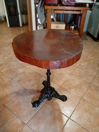TAVOLO IN LEGNO CON PIEDISTALLO FERRO BATTUTO 