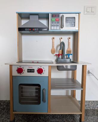 Cucina giocattolo