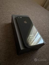 Iphone 8 64 gb + cover apple originale