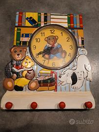 Orologio a parete appendiabiti