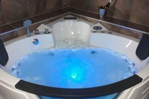 Suite con vasca idromassaggio e senza