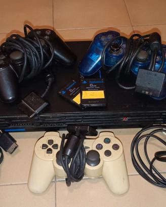 PS2 Fat SCPH-50004 + 3 controller + 2 Memory Card