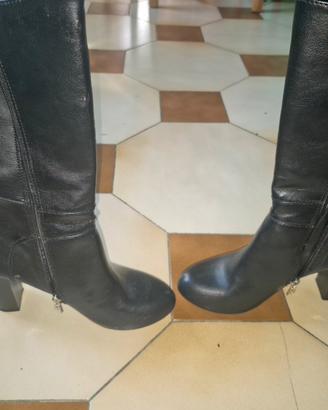 Stivali da donna in pelle neri N.38