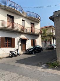 Fabbricato 5 Appartamenti Centro Belpasso Via Diaz
