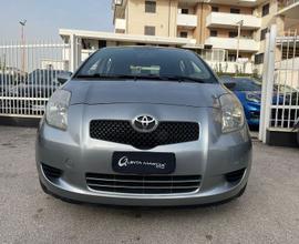 Toyota Yaris sol 1.0 5 porte / NEOPATENTATI