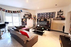 Bifamiliare al primo piano con terrazzo sovrastant