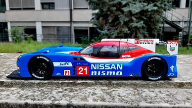 Autoart Nissan Nismo GT-R Le Mans 2015 1/18