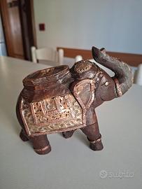 elefante in legno, rame e ottone 