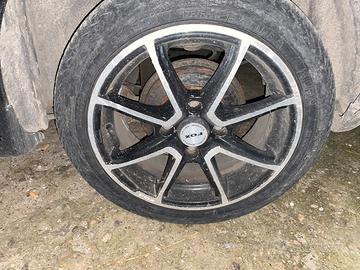 Cerchi da 15 comprese di gomme al 60 %
