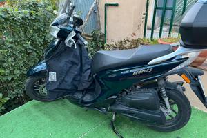 Kymco people s  2025