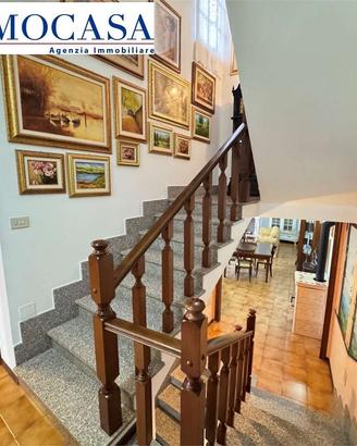 Villa indipendente con giardino e posti auto